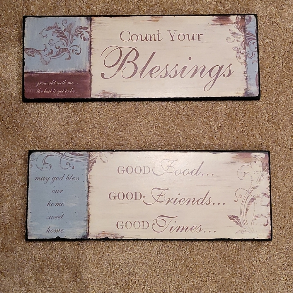 Set of 2 wall decor